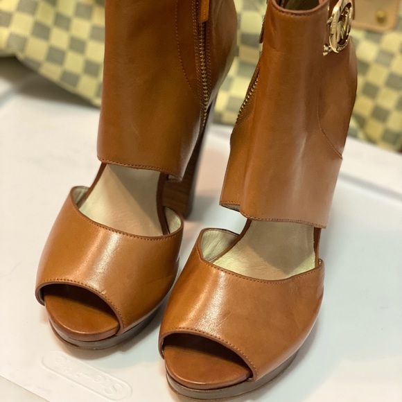 NWOT ✨ - Picture 9 of 9